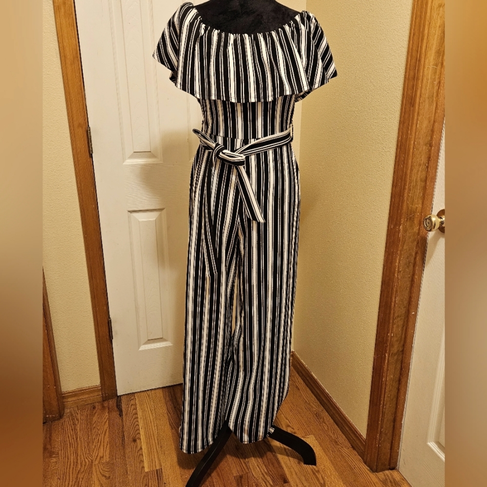 Black and White Striped Jumpsuit Size M